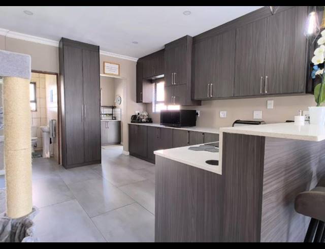 3 BEDROOM PROPERTY TO RENT IN CHANCLIFF